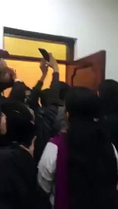 Yeh Dekho Girls ka Pagalpan