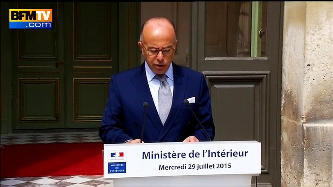 Migrants: Cazeneuve annonce 120 fonctionnaires supplémentaires à Calais