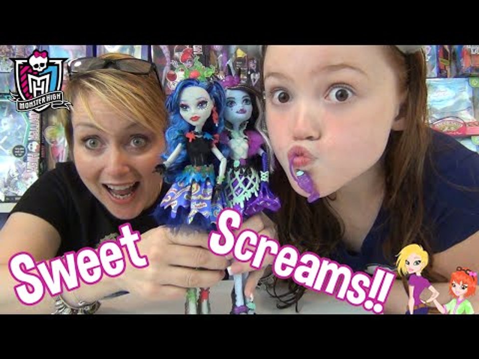 Monster High Sweet Screams Ghoulia Yelps and Abbey Bominable Doll Reviews
