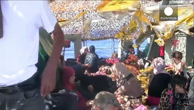 Mediterranean crisis: 14 migrants die as hundreds reach Sicily shores