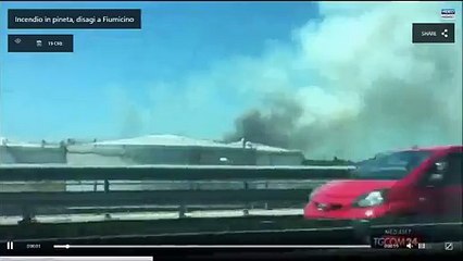 Incredibile incendio a Fiumicino e voli bloccati
