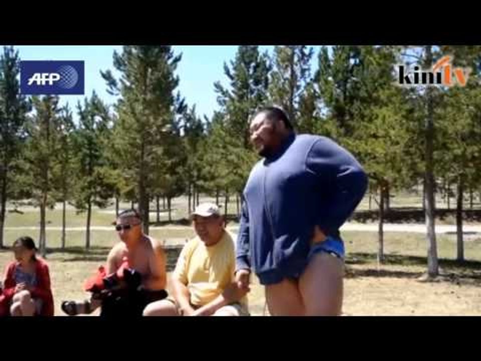 Mongolian top wrestlers gather for annual Naadam festival