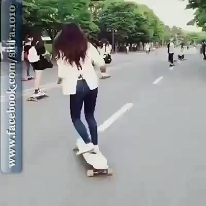 یار یہ ویڈیو پانچ دفعہ لگاتار دیکھی