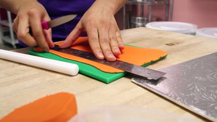How to Cake A GIFT BOX CAKE! Chocolate Cake and Fondant!