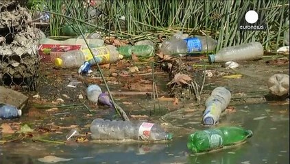 Ρώμη θαμμένη στα σκουπίδια και στο χάος