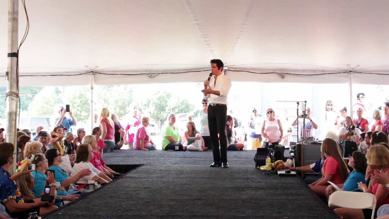 Dean Z sings 'It Hurts Me' Elvis Week 2014