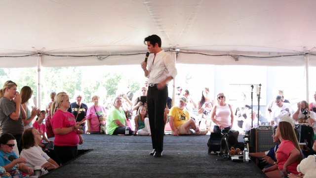 Dean Z sings 'Jailhouse Rock' Elvis Week 2014
