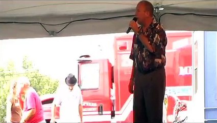 Danny McCorkle sings at Elvis Week 2011 (video)