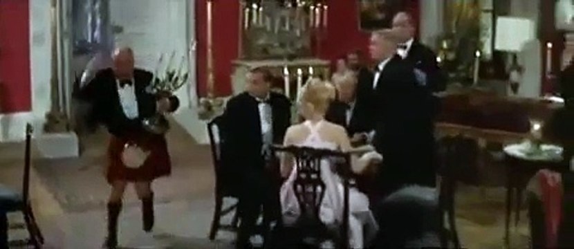 Louis de Funes contre Fantomas : Alerte ! Remix