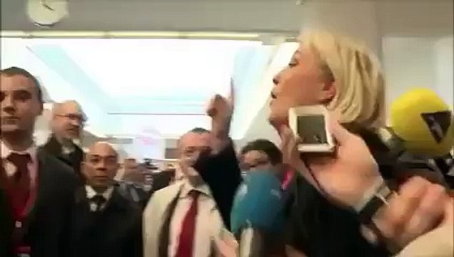 Marine Le Pen et Alain Soral à propos de Sciences po