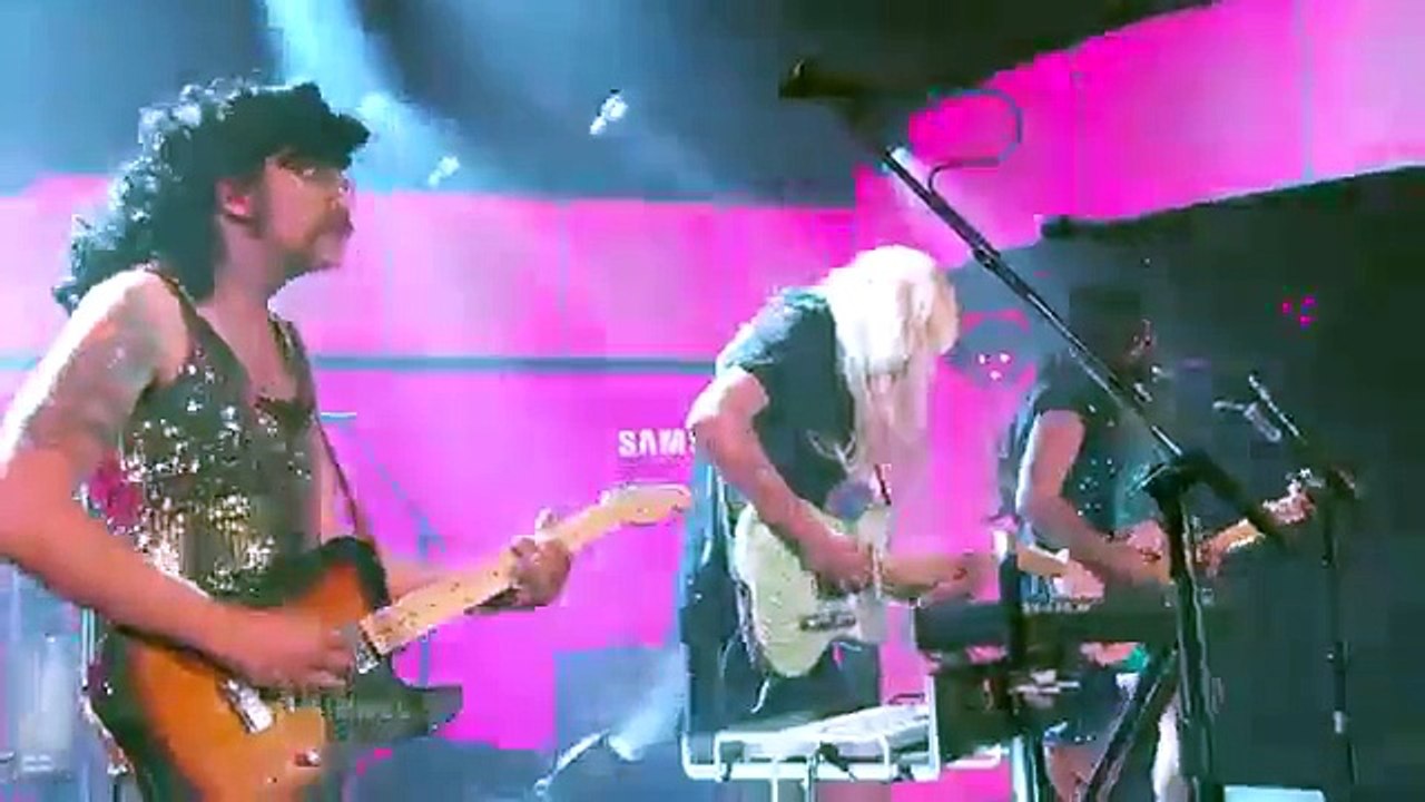 Big Talk Performs Neon's Not Enough Light