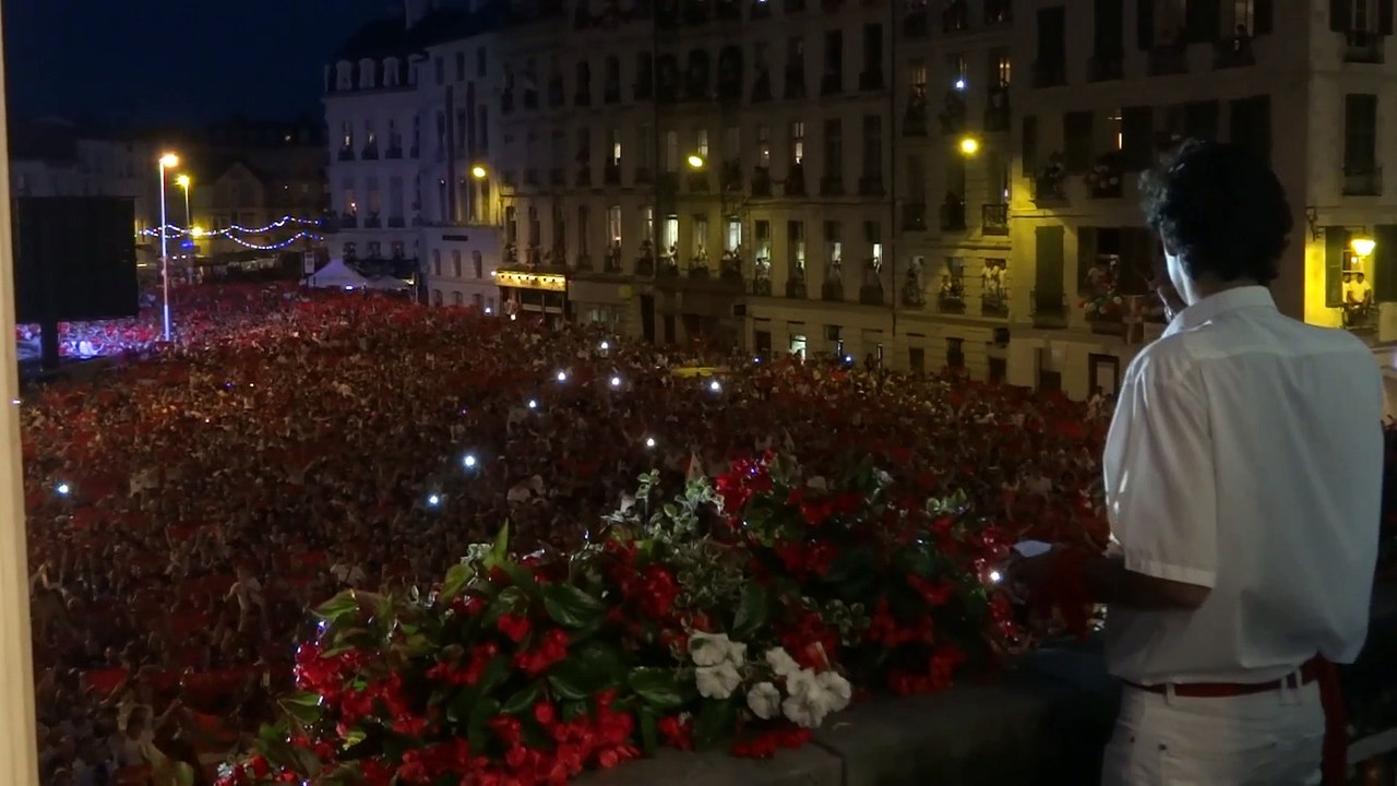 Prosei par Martial de la Nouvelle Star - cérémonie d'ouverture des Fêtes de Bayonne