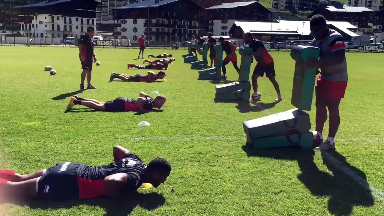 Les arrières du RCT s'entraînent à Tignes