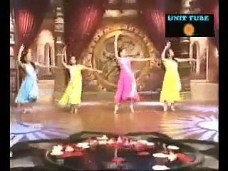 أتعلم الرقص الهندي في 3 دقائق.flv