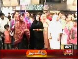 Go Imran Go slogans by MQM supporters at PTI office Karimabad Karachi