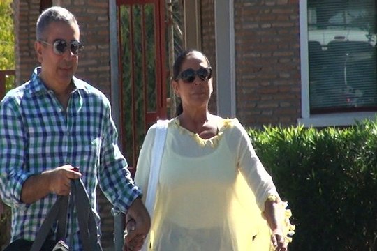 Isabel Pantoja sale muy seria de la cárcel