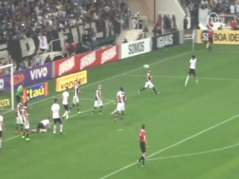 Relembre golaço de Gil pelo Corinthians