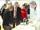 La UCLM emula a Jesucristo: los alumnos convierten el agua en vino