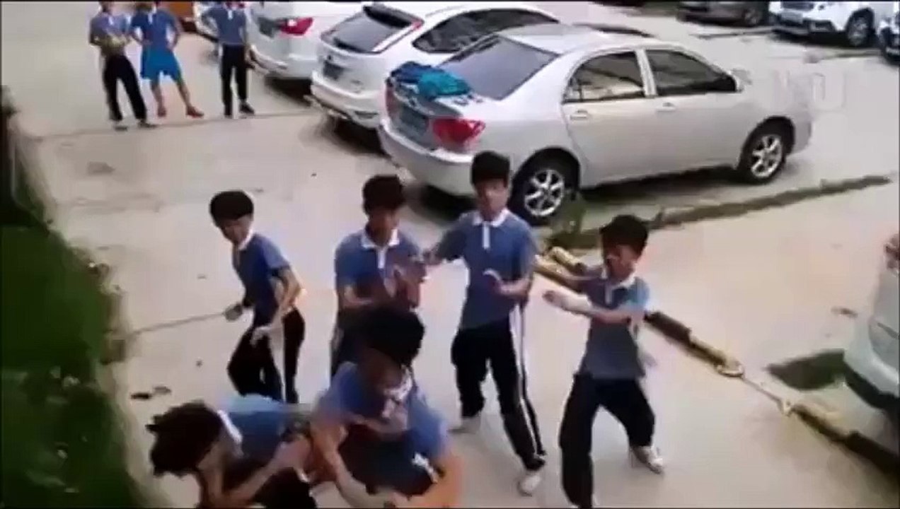 Seul contre 5, le futur Jackie Chan