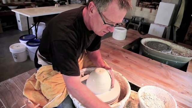 Throwing a Large Bowl - Phil Elson Pottery