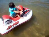 jet ski inflavel Samuel furnas,,,,,