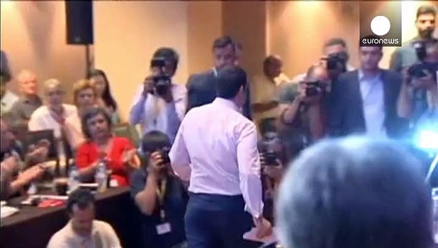 Syriza faces internal battle as Tsipras requests party vote