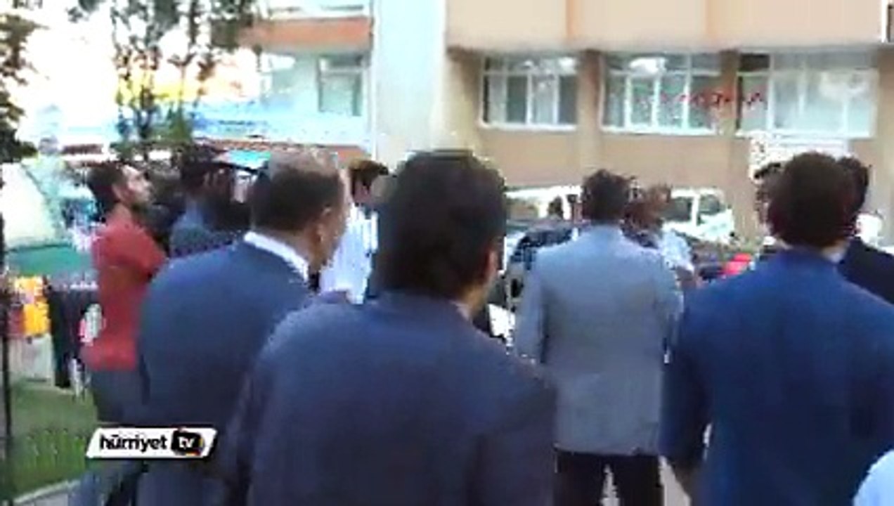 Selahattin Demirtaş'a protesto By Daraske