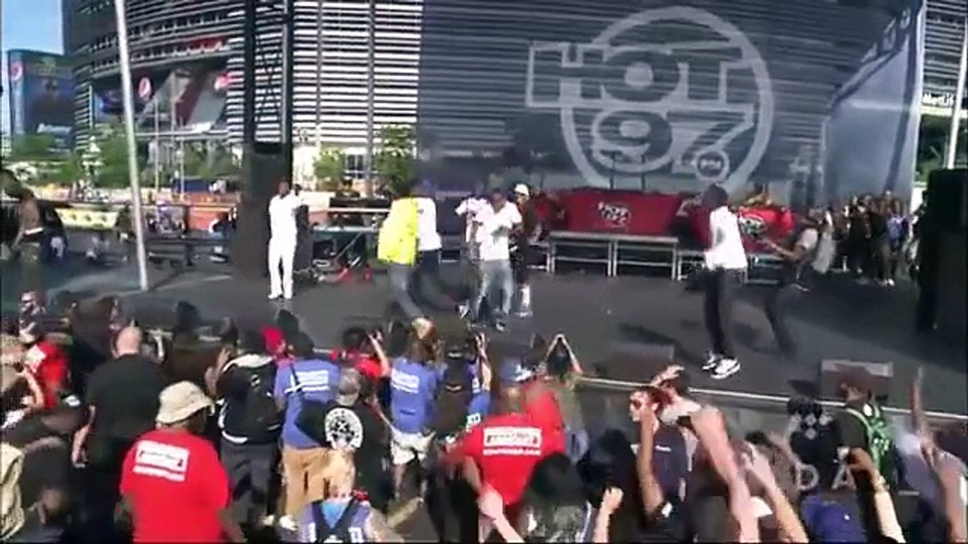 Travis Scott brings out 2Milly to perform “Milly Rock” at Hot97 summer jam 2015