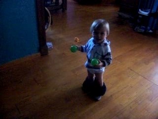 Esteban perd son pantalon