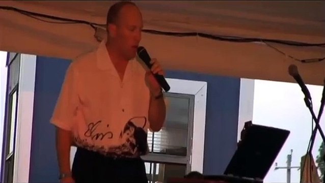 Danny McCorkle sings 'Susan When She Tried' at Elvis Week