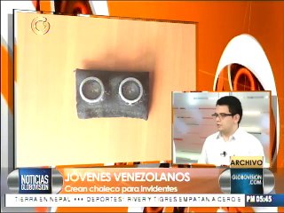 Télécharger la video: Jóvenes venezolanos crean chaleco para invidentes