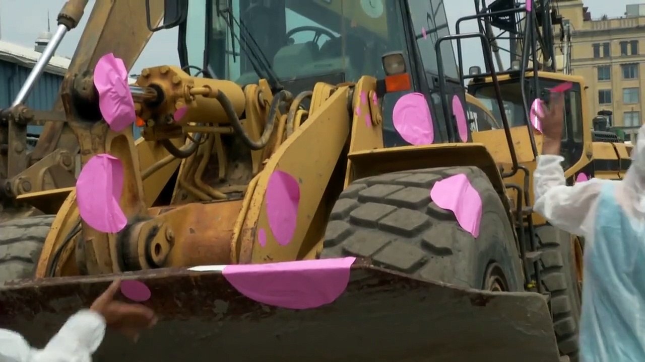 The Reverend Billy summons mermaids from the Hudson.  "Stop the Spectra Pipeline"