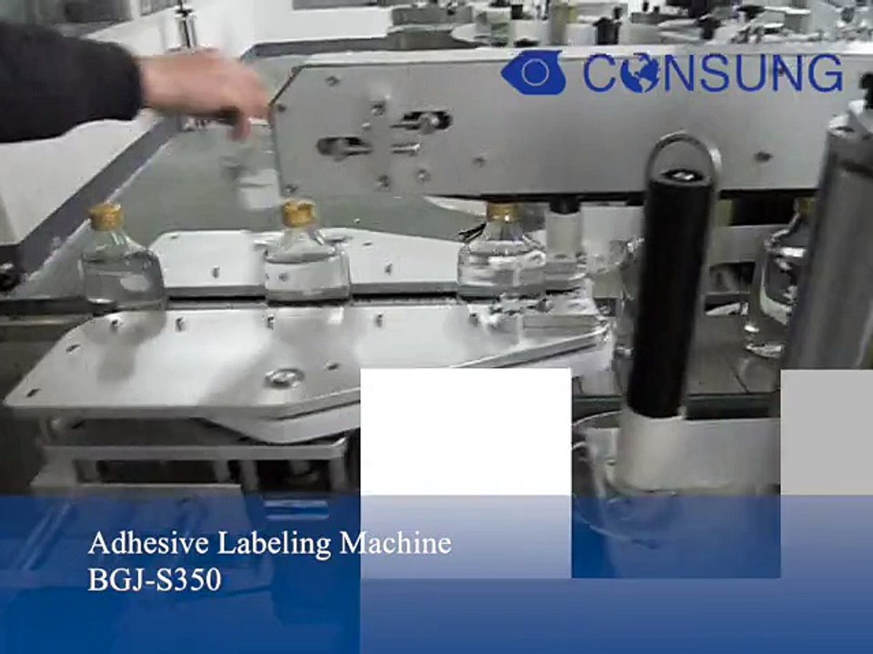 Flat bottle double side labeling machine adhesive labeling machine