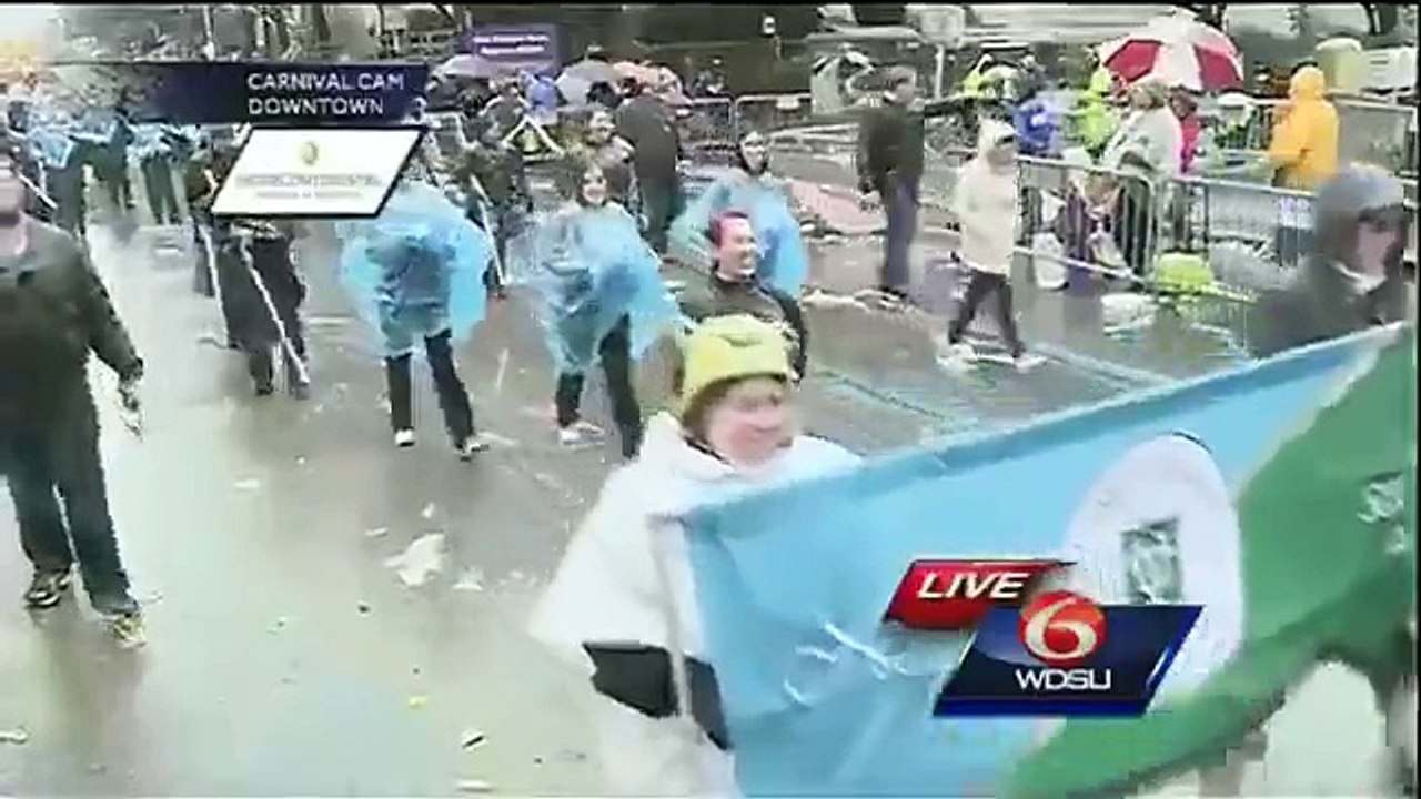 Tulane University Marching Band plays fight song at Rex