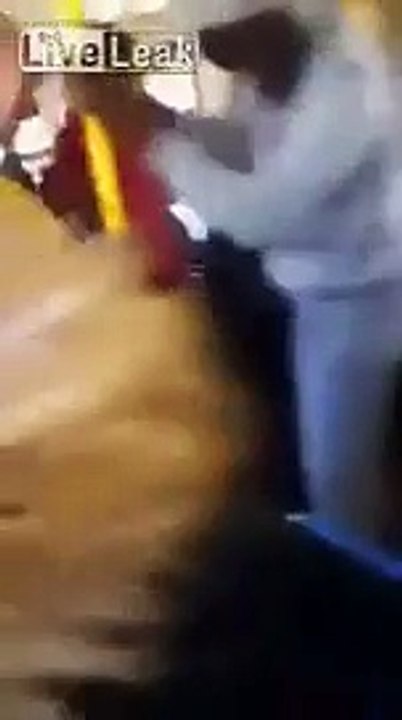 Kızlara Hava Yaparken Nakavt Olmak