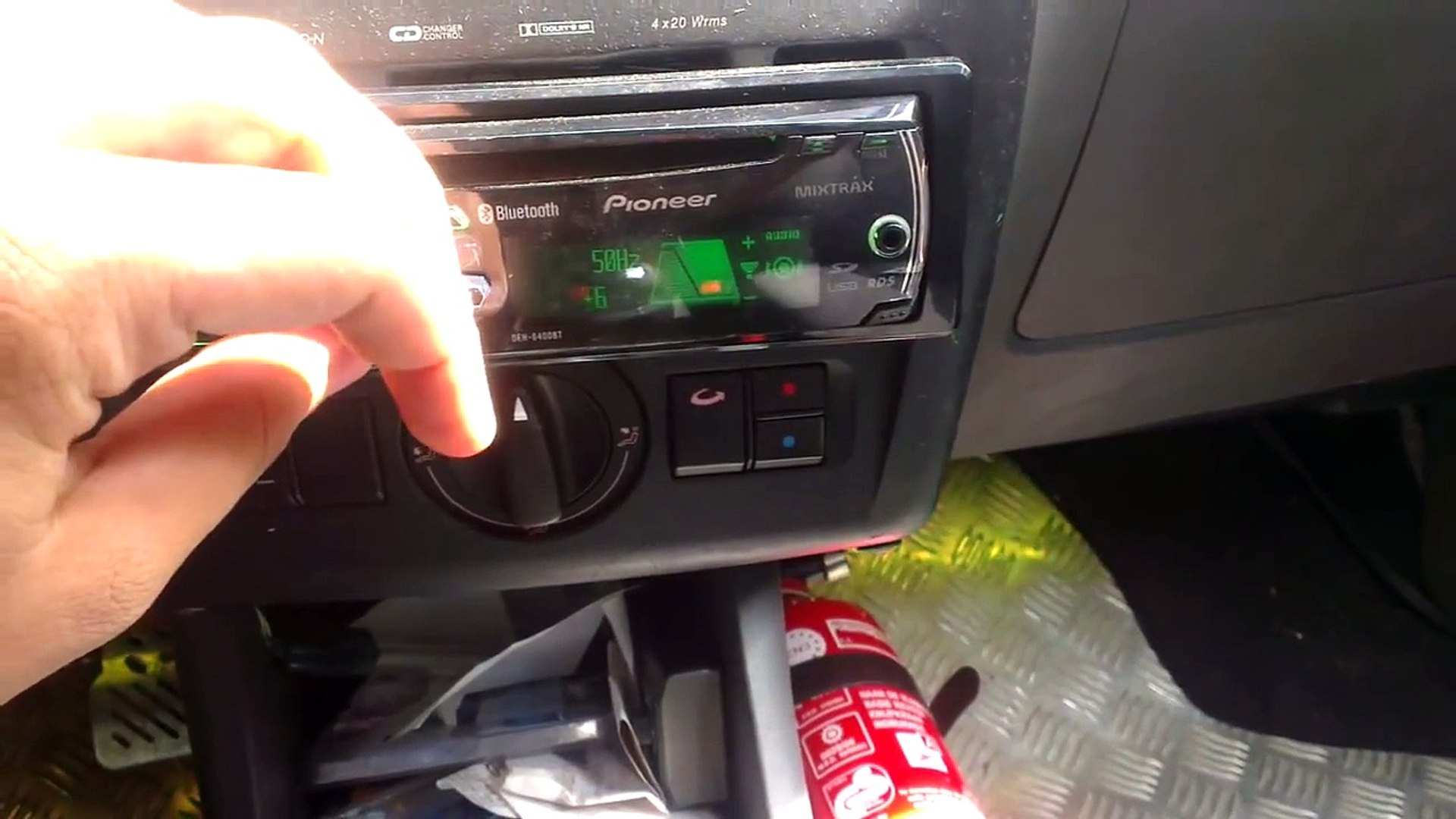 seat Ibiza 6k2 (III) custom 1 DIN radio - how to link - video Dailymotion