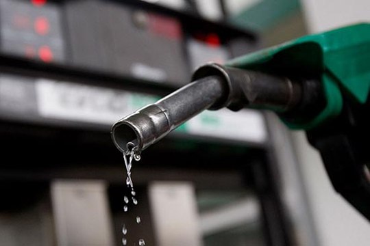 Ogra recommends 3-10pc cut in oil prices