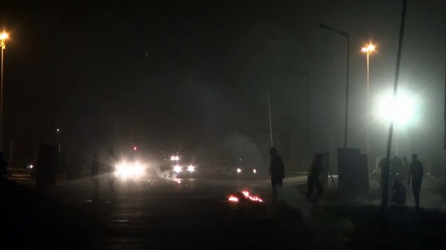 اصابة متظاهر بطلقة مباشرة أثناء قمع مظاهرات في العكر 11/7/2015 Bahrain