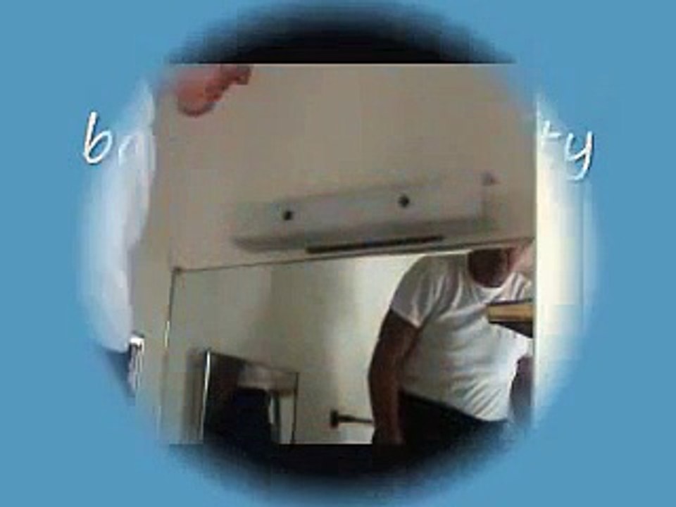 Replacing a bathroom vanity light fixture