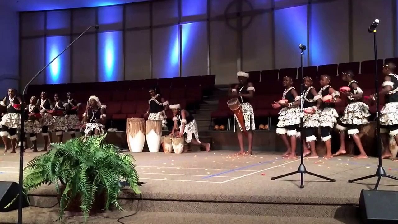 Mwangaza Children's Choir of Uganda dance and sing at The Mill - beautiful