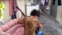 Guitar Player Funy Pranks, Funy Moments,Funy Clip