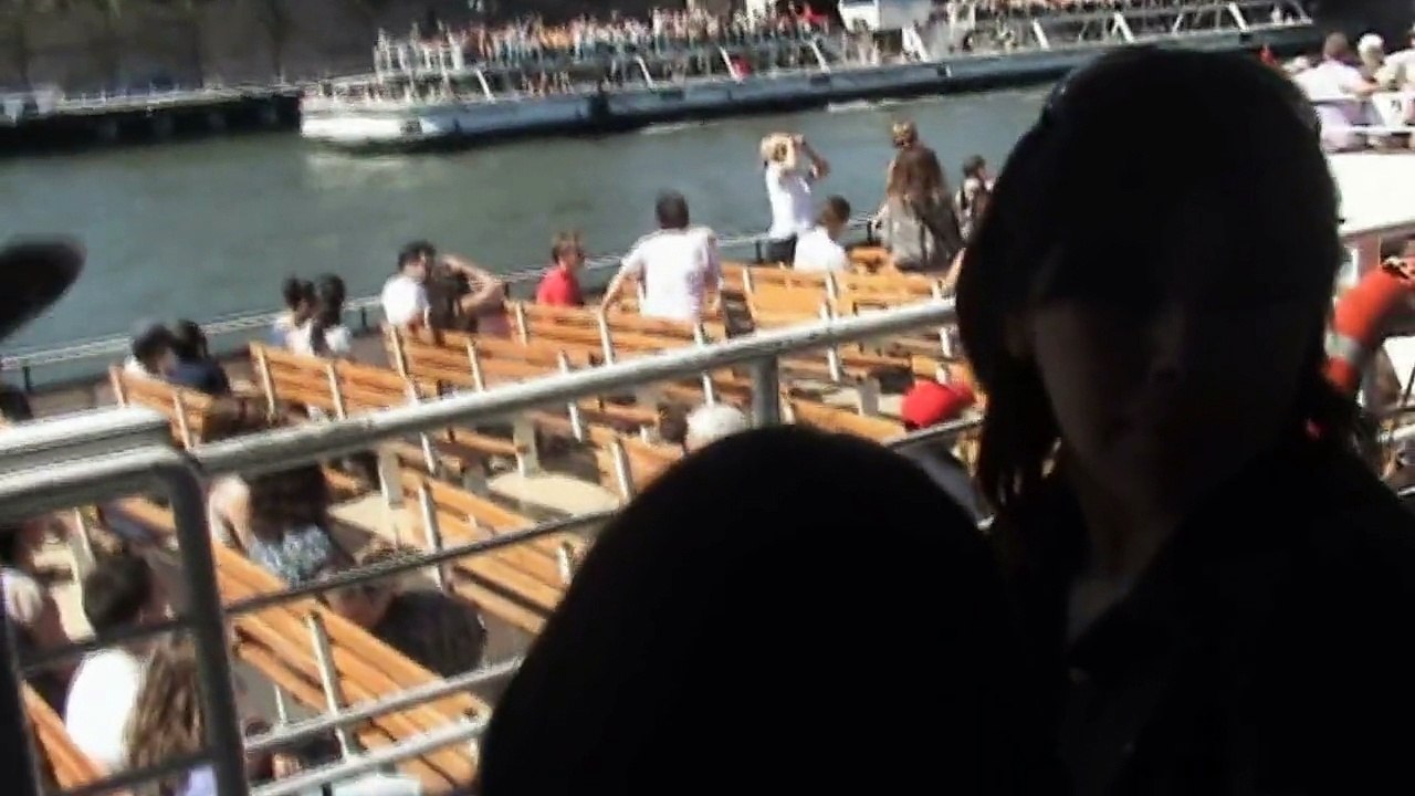 PASEO POR EL RIO SENA PARIS