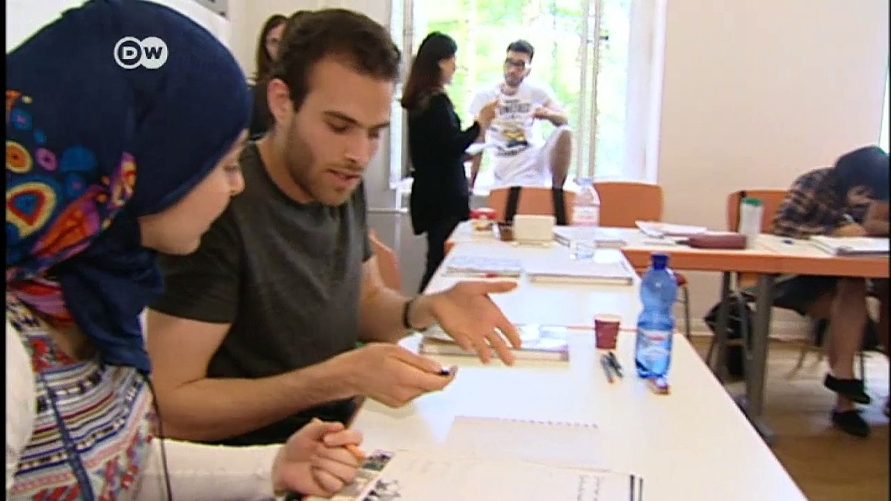 Refugee work permit in Germany | DW News