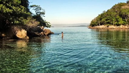 DOIS E DOIS SÃO QUATRO