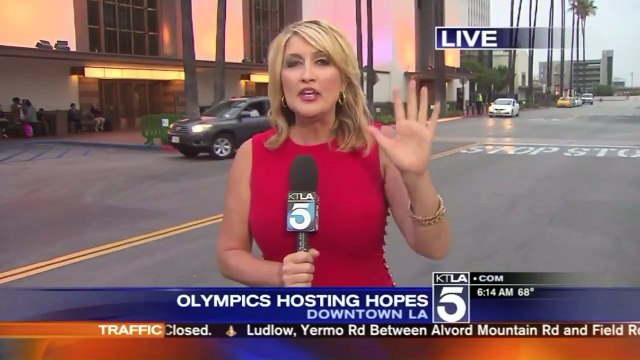 Muhabir Canlı Yayında Neye Uğradığını Şaşırdı!