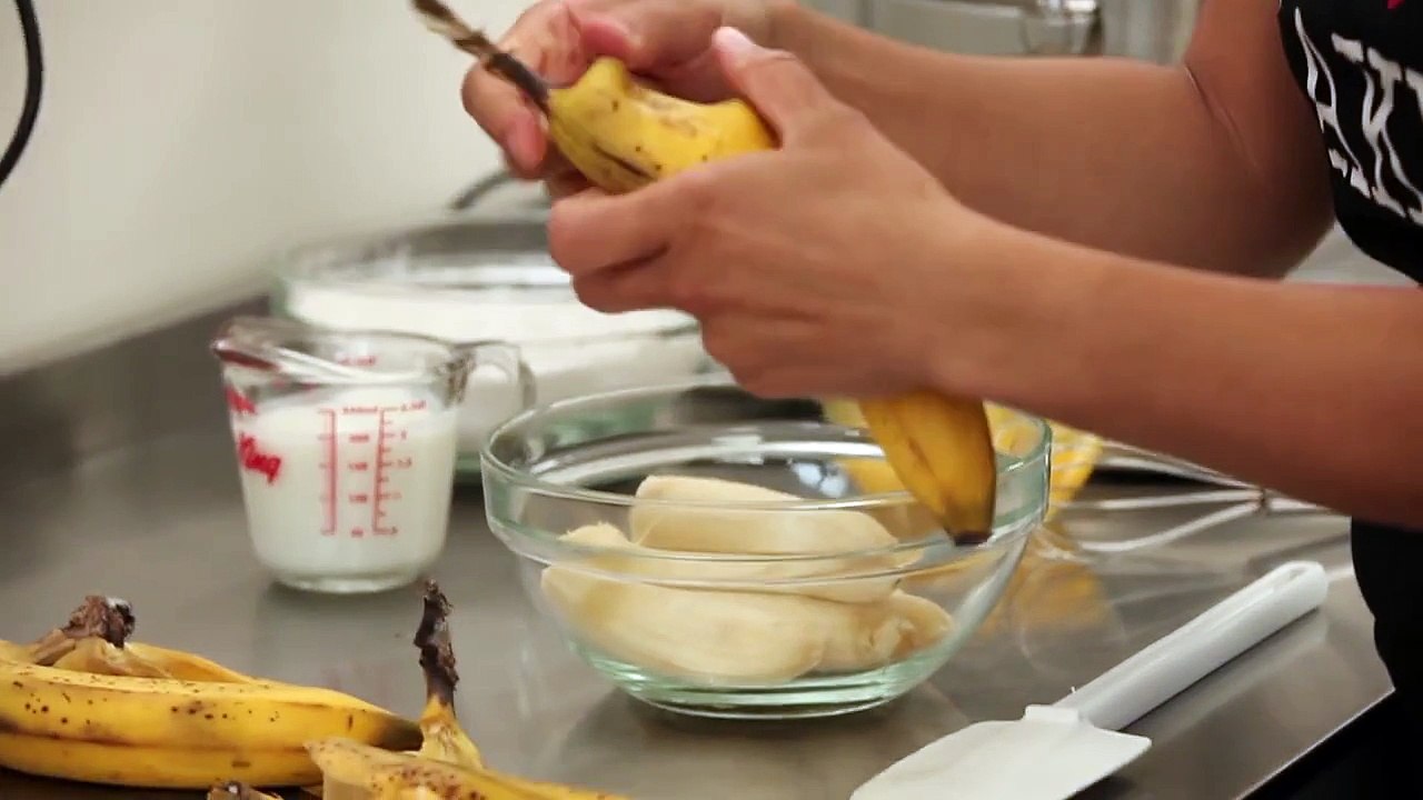 How to Cake A BANANA CAKE