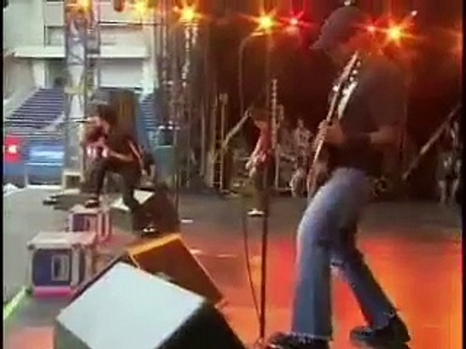 Sum 41 - Mr amsterdam live summer sonic 2004