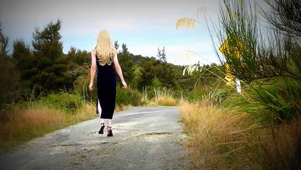 Crossdressing: Midnight blue dress, by Glassons