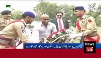 ARY News Headlines 1 August 2015 - Srilankan Cricketer Jayasuriya Visits APS Pesha.