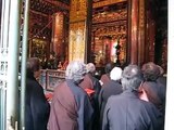 Female monks chanting at Longshan Temple